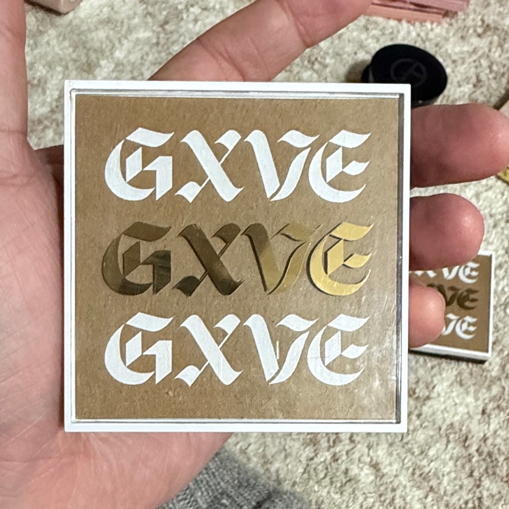 GXVE Simple Kind of Life Eyeshadow Palette Simple Thing 2000 Angel Wink